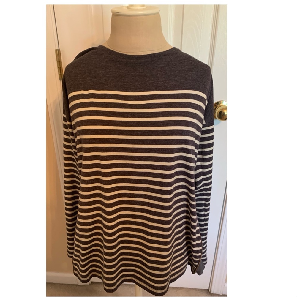 Ann Taylor Striped knit long sleeve shirt